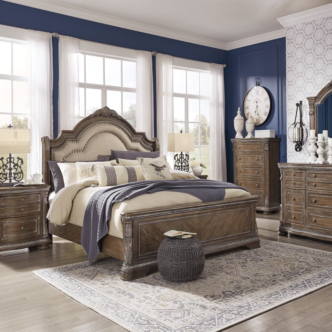 Ashley Charmond 5 PC Traditional Queen Bedroom Set in Dark Brown Finish