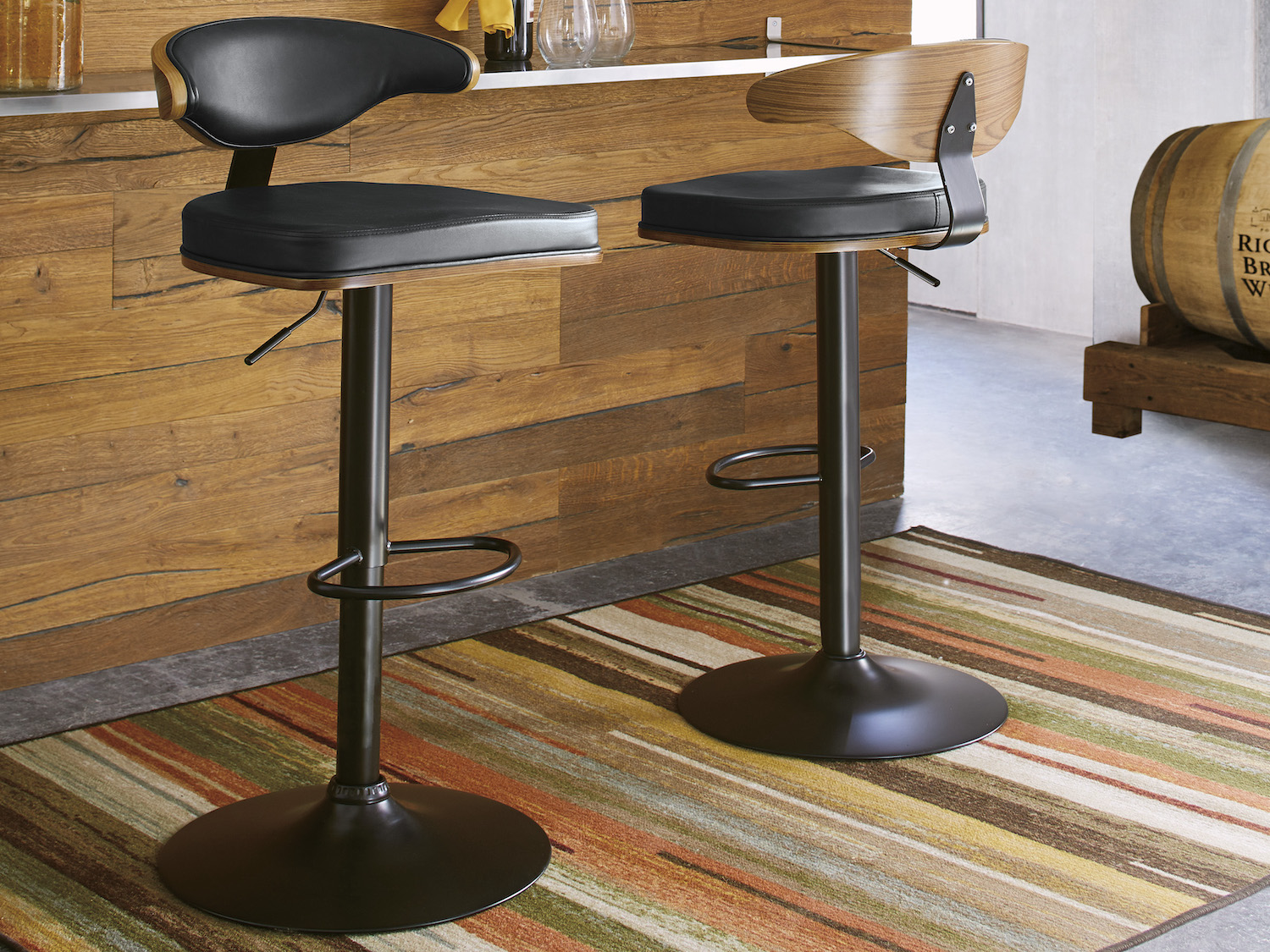 Tall UPH Swivel Barstool(1/CN)