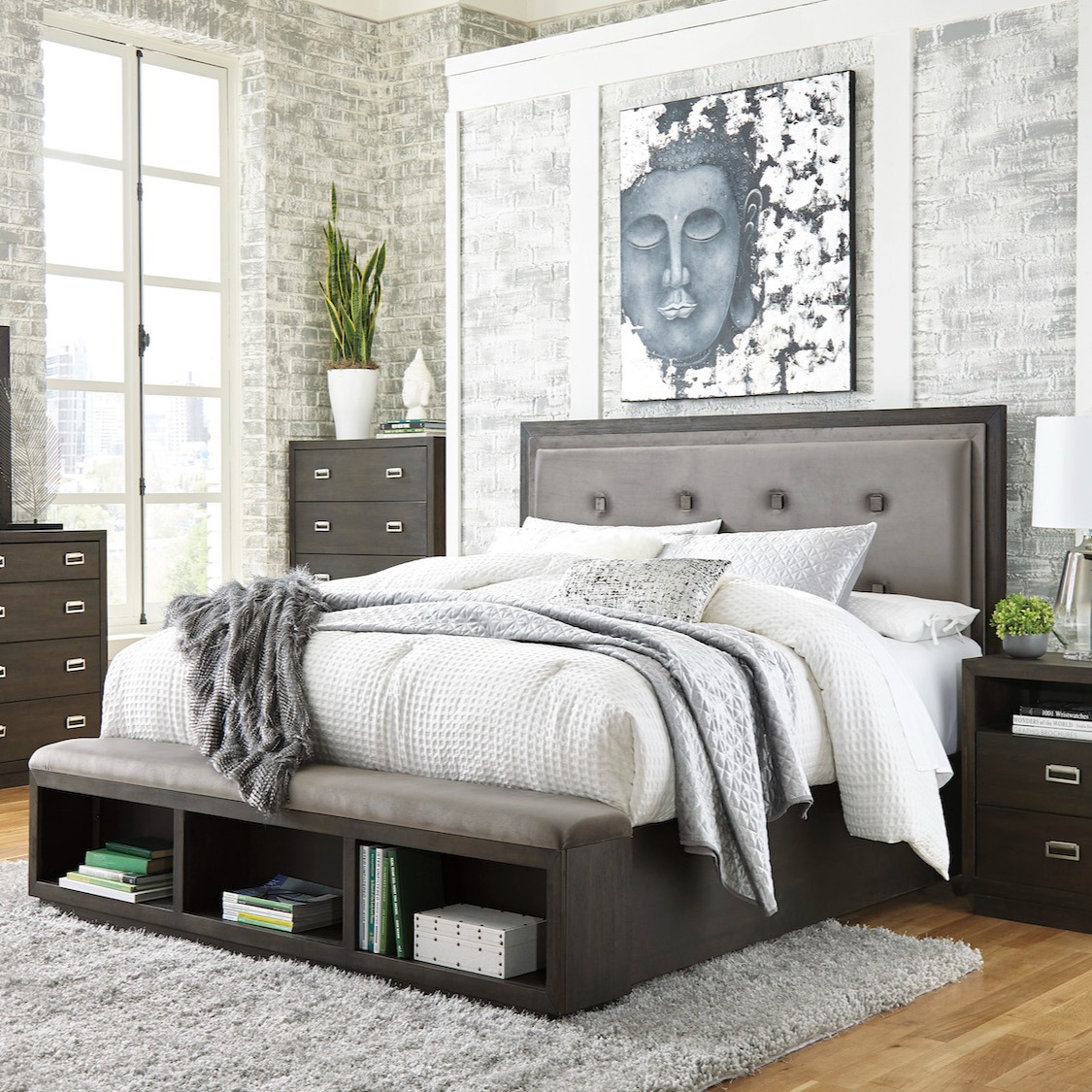 Ashley Hyndell 5 PC Modern Queen Bedroom Set