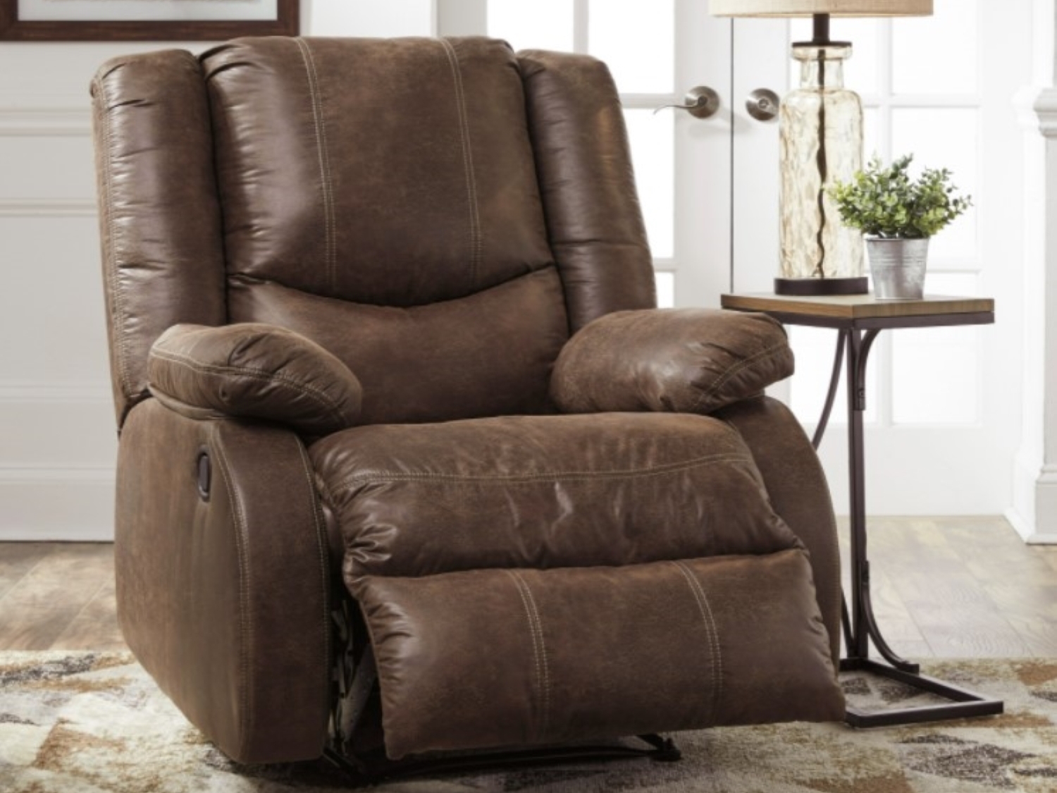 Bladewood Manual Recliner Chair