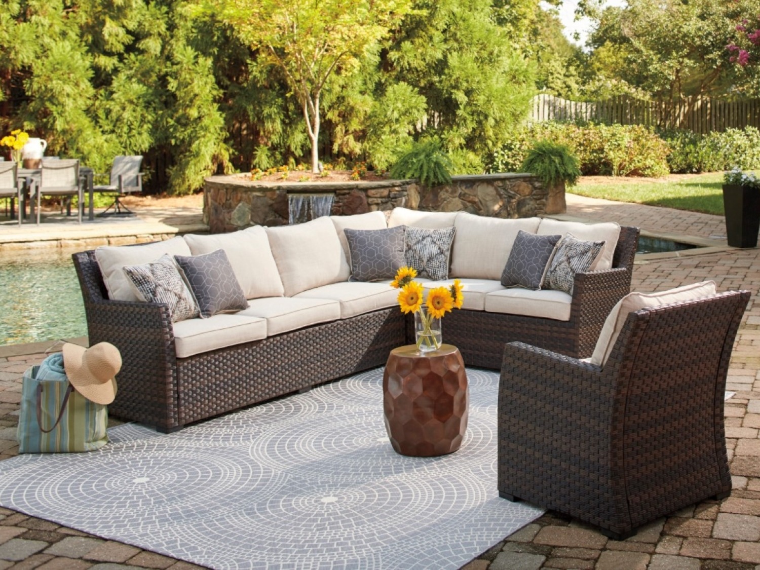 Easy Isle 3-Piece Sofa Sectional/Chair with Cushion